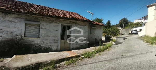 Moradia para Venda em Caldas de Vizela (São Miguel e São João)