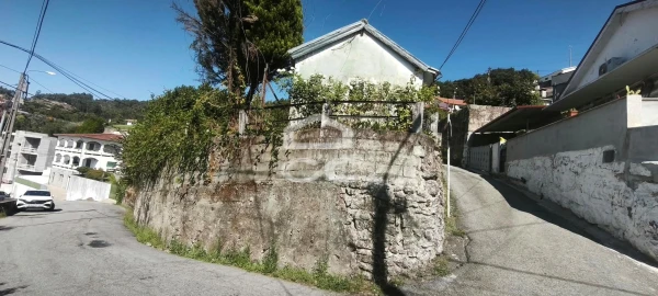 Moradia para Venda em Caldas de Vizela (São Miguel e São João)