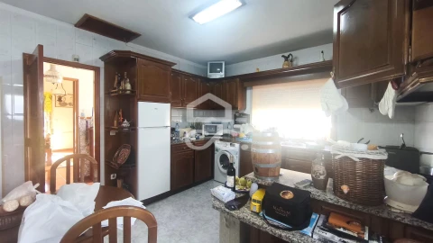 Moradia T3 para Venda em Oliveira, São Paio e São Sebastião