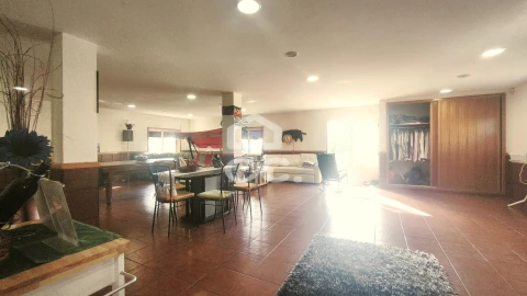 Moradia T3 para Venda em Oliveira, São Paio e São Sebastião