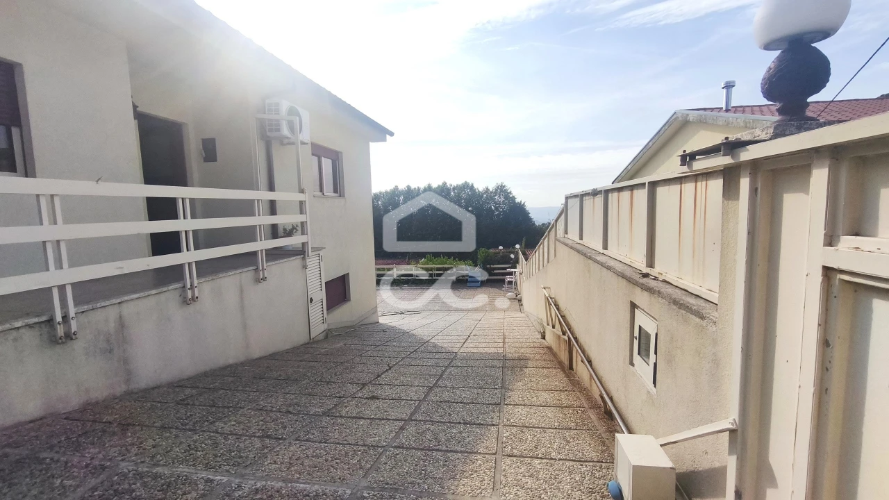 Moradia T3 para Venda em Oliveira, São Paio e São Sebastião Foto 15
