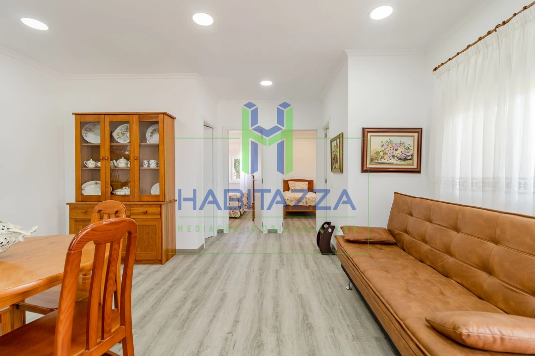 Apartamento T2 para Arrendamento em Luz Foto 9