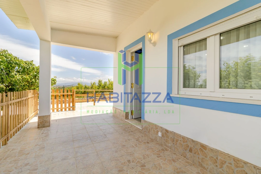 Apartamento T2 para Arrendamento em Luz Foto 2
