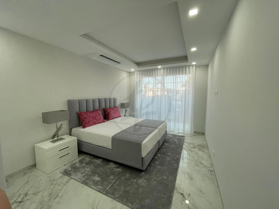 Apartamento T2 para Venda em Lagos (São Sebastião e Santa Maria) Foto 14