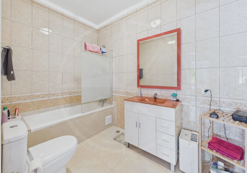 Moradia T5 para Venda em Altura Foto 17