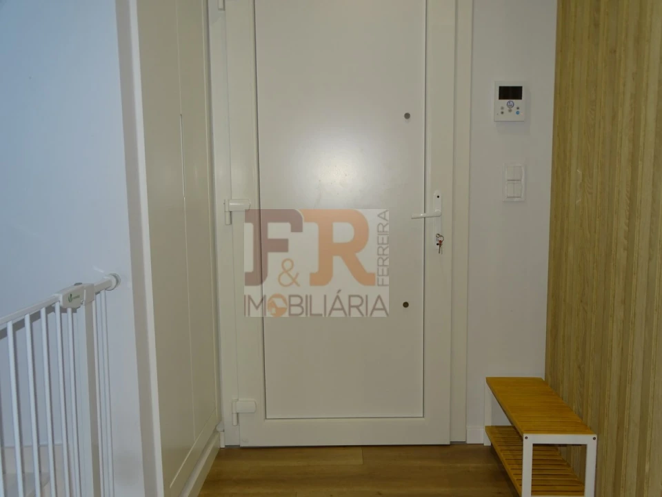 Moradia T4 para Venda em Fernao Ferro Foto 22