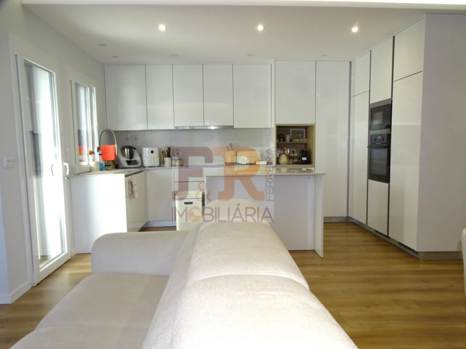 Moradia T4 para Venda em Fernao Ferro Foto 29