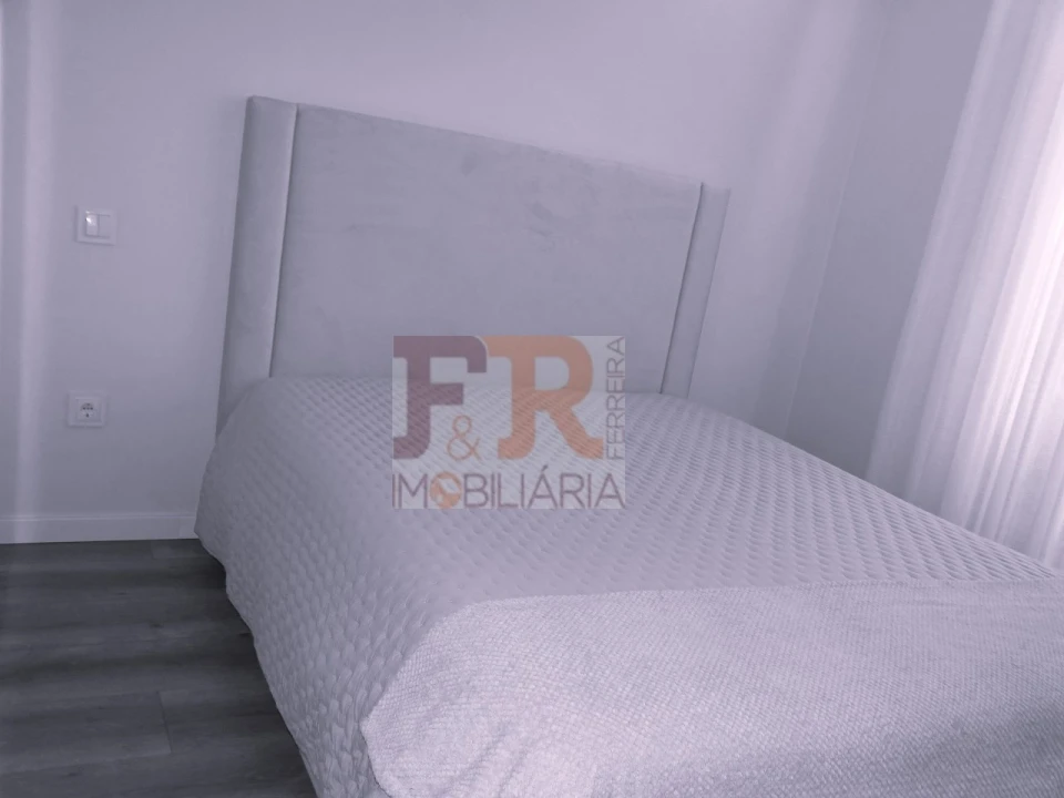 Moradia T4 para Venda em Fernao Ferro Foto 38