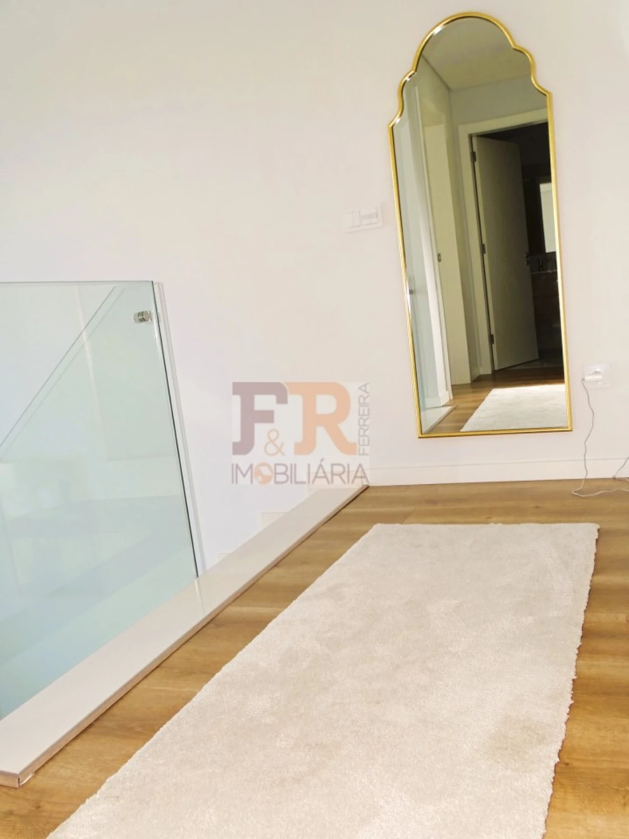 Moradia T4 para Venda em Fernao Ferro Foto 35