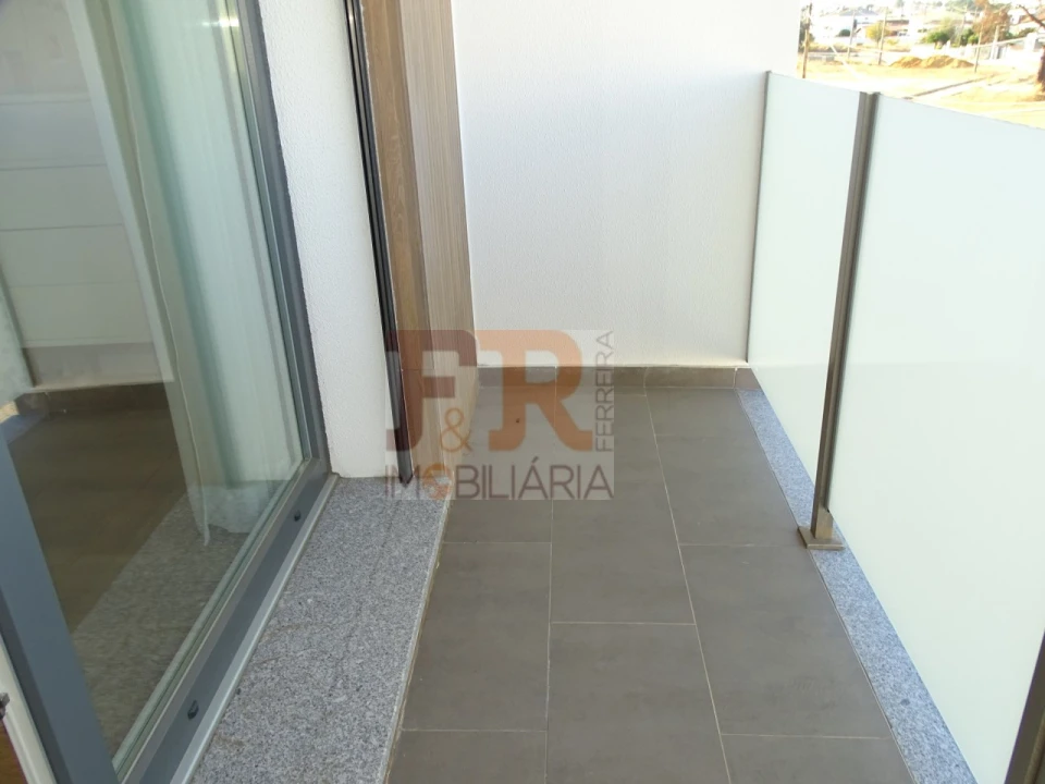 Moradia T4 para Venda em Fernao Ferro Foto 49