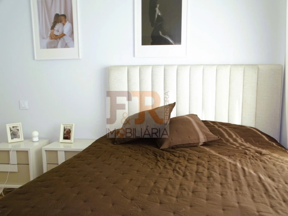 Moradia T4 para Venda em Fernao Ferro Foto 54