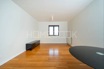 Apartamento T1 para Arrendamento em São Domingos de Benfica