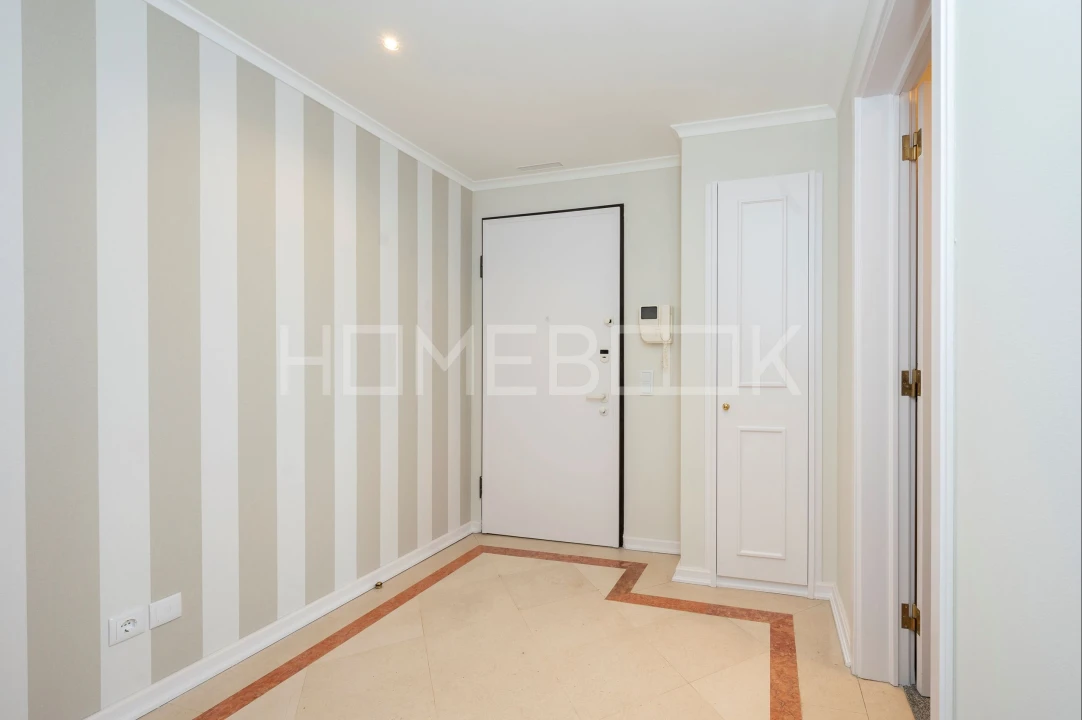 Apartamento T1 para Arrendamento em São Domingos de Benfica Foto 2