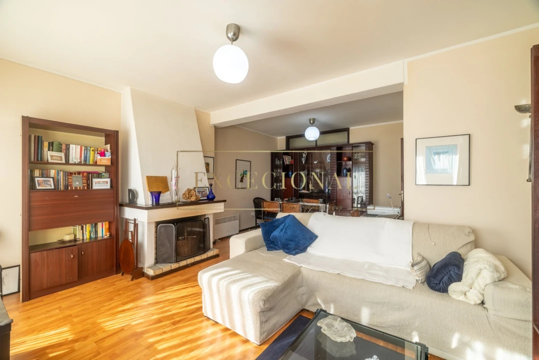 Apartamento T3 para Venda em Vilar de Andorinho Foto 4