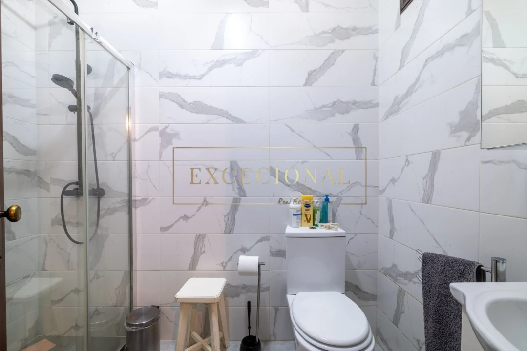 Apartamento T3 para Venda em Vilar de Andorinho Foto 14