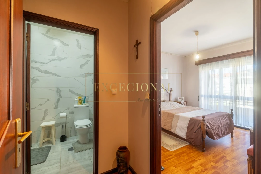 Apartamento T3 para Venda em Vilar de Andorinho Foto 10