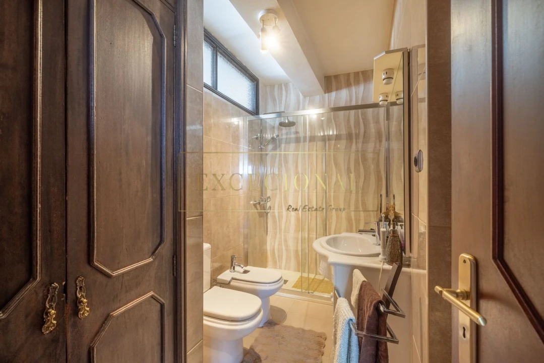 Apartamento T3 para Venda em Vilar de Andorinho Foto 16