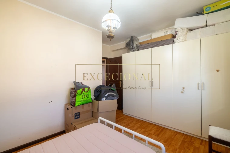 Apartamento T3 para Venda em Vilar de Andorinho Foto 19