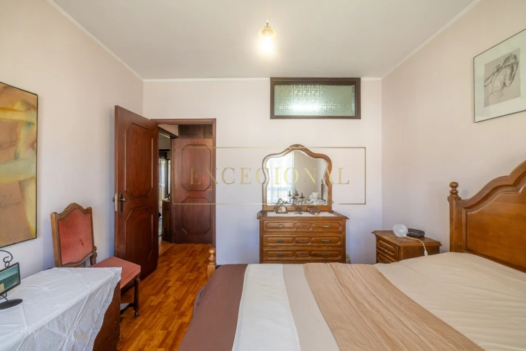 Apartamento T3 para Venda em Vilar de Andorinho Foto 12