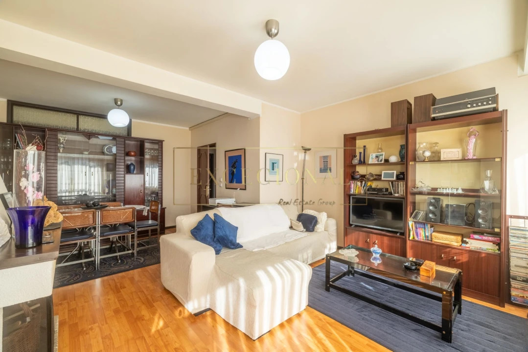 Apartamento T3 para Venda em Vilar de Andorinho Foto 6