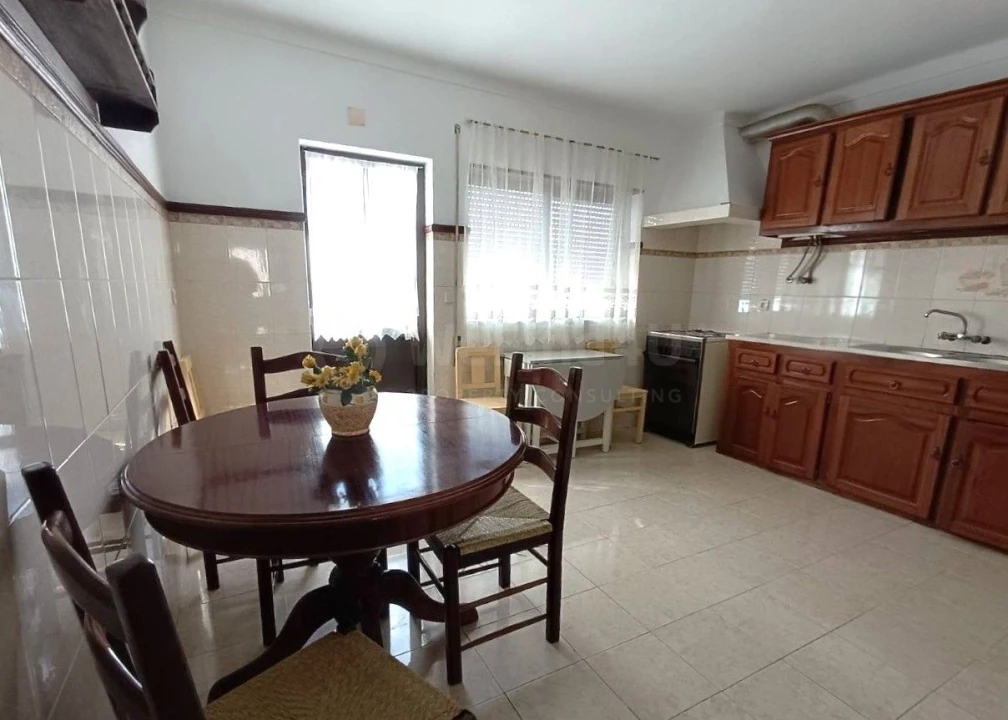 Moradia T2 para Venda em Gafete Foto 16