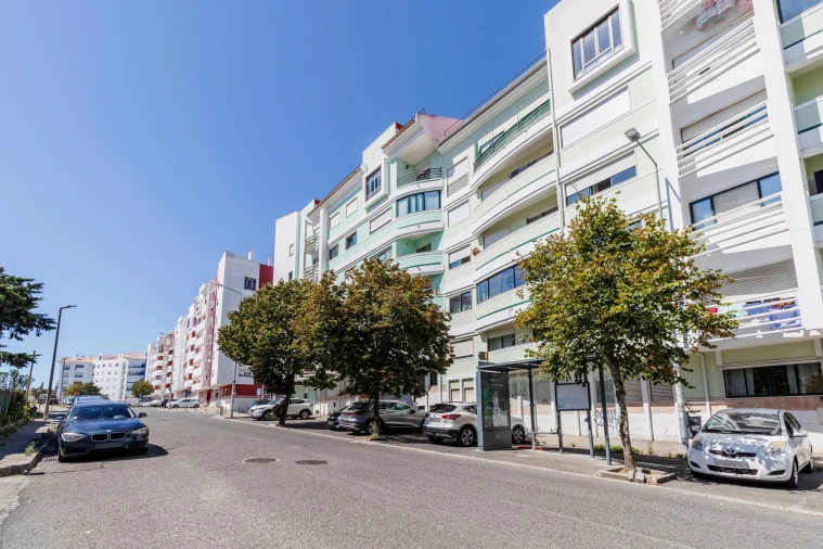 Apartamento T2 para Venda em Algueirão-Mem Martins Foto 36