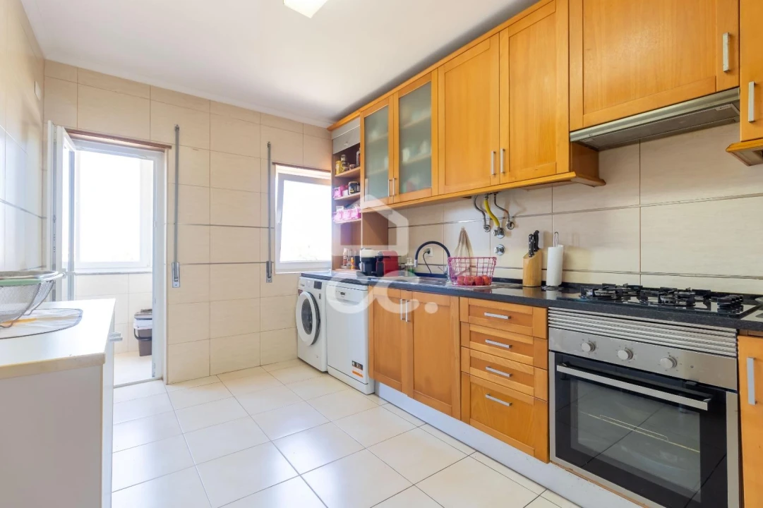 Apartamento T2 para Venda em Barreiro e Lavradio Foto 3