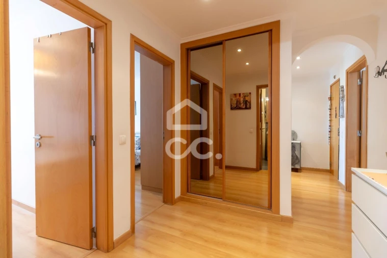 Apartamento T2 para Venda em Barreiro e Lavradio Foto 4