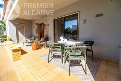 Moradia T4 para Venda em Quelfes