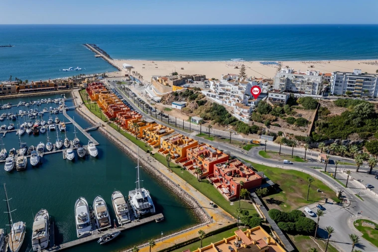 Apartamento T2 para Venda em Portimão Foto 36