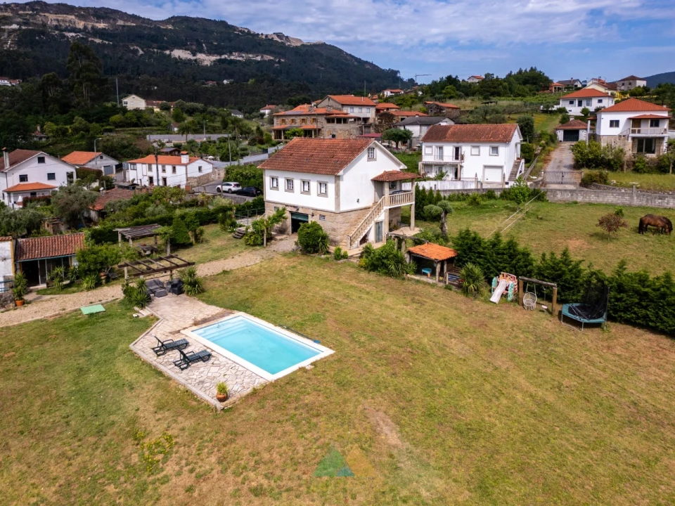 Quinta T3 para Venda em Arcozelo Foto 4