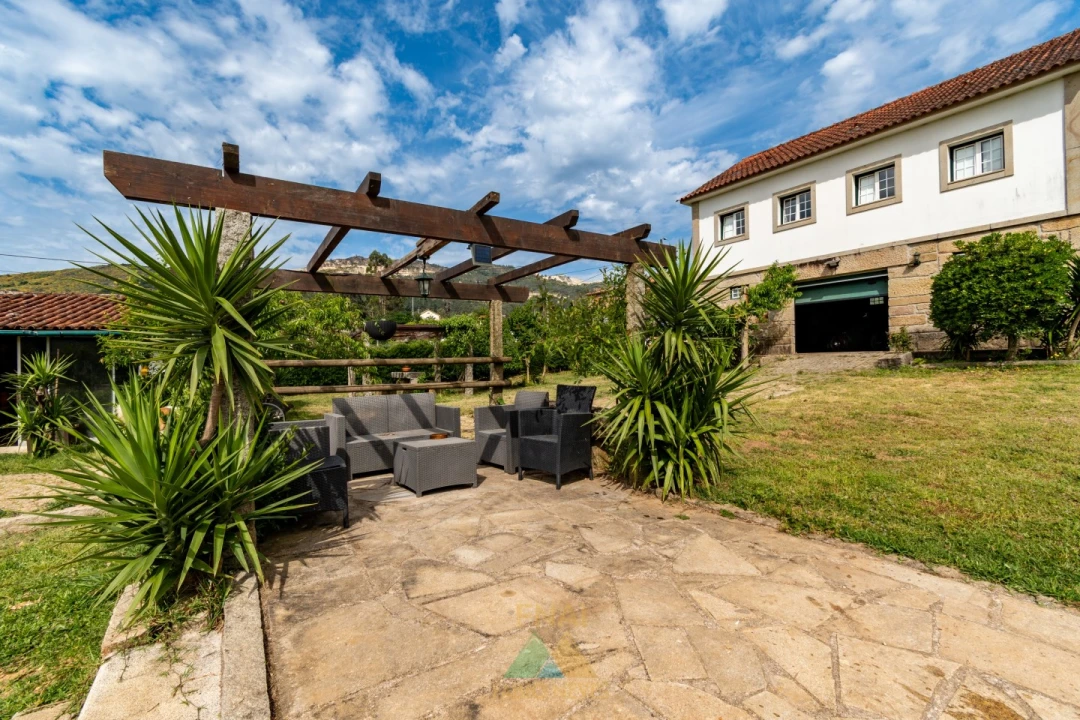Quinta T3 para Venda em Arcozelo Foto 8