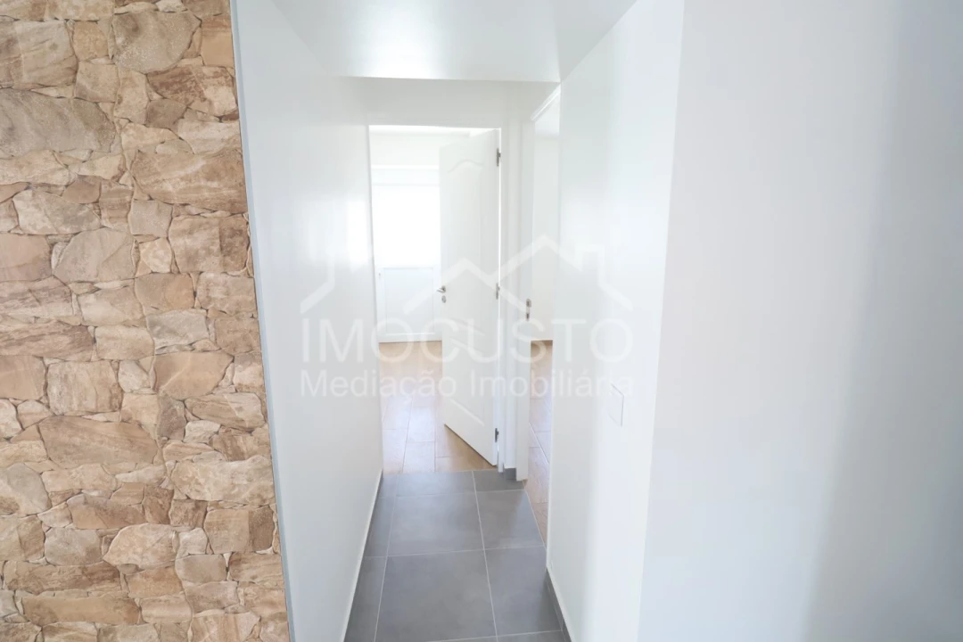 Moradia T3 para Venda em Azinhal Foto 5