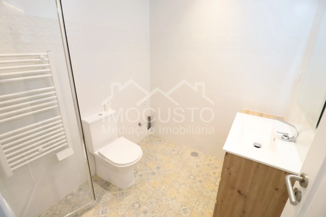 Moradia T3 para Venda em Azinhal Foto 10