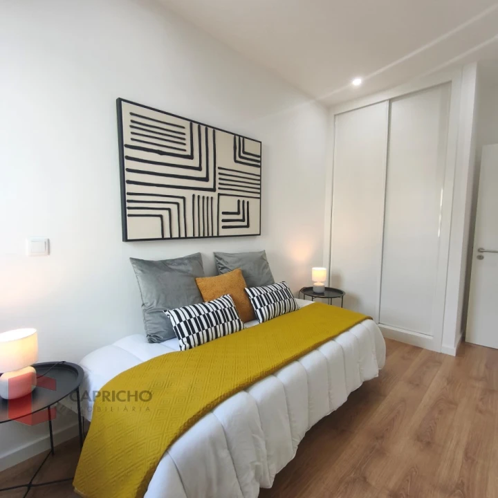 Apartamento T3 para Venda em Benfica Foto 24