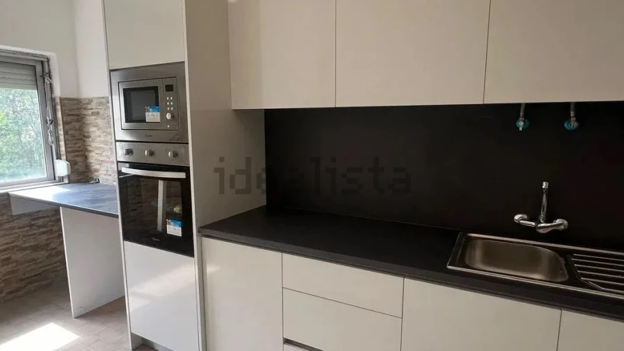 Apartamento T3 para Arrendamento em Nossa Sra de Fatima