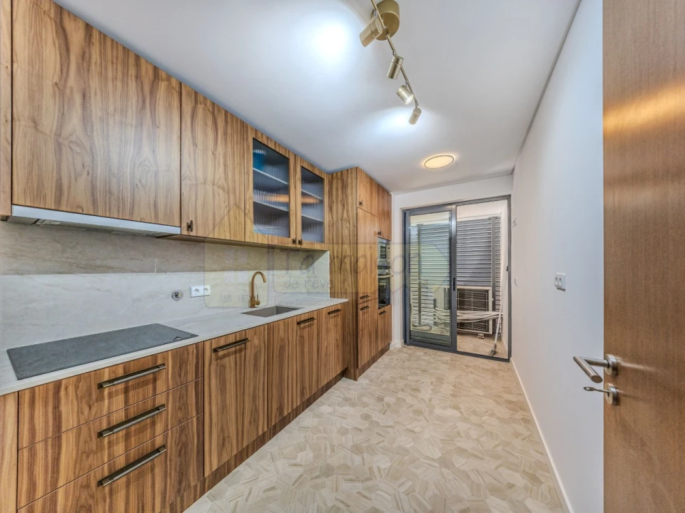 Apartamento T2 para Venda em Quarteira Foto 3