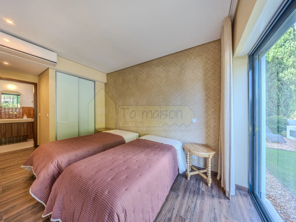 Apartamento T2 para Venda em Quarteira Foto 17