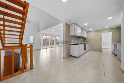 Moradia T3 para Venda em Alcabideche