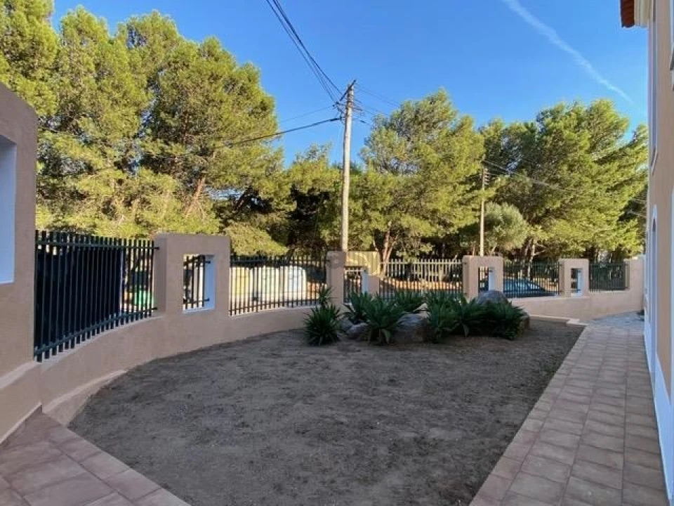 Moradia T3 para Venda em Alcabideche Foto 15