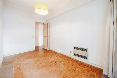 Apartamento T2 para Venda em São Domingos de Benfica