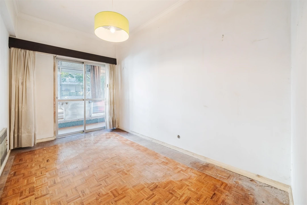 Apartamento T2 para Venda em São Domingos de Benfica Foto 8