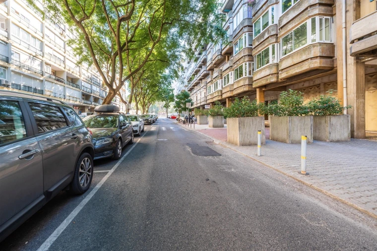 Apartamento T2 para Venda em São Domingos de Benfica Foto 3