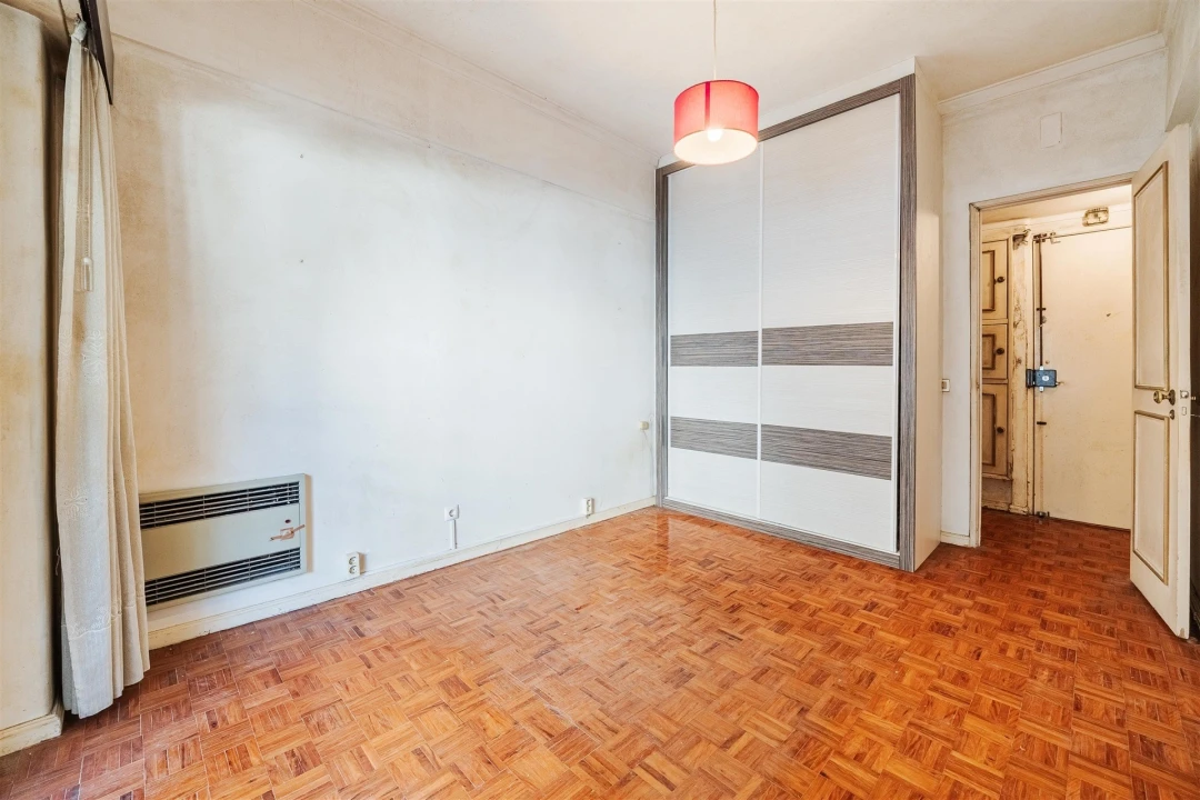 Apartamento T2 para Venda em São Domingos de Benfica Foto 6