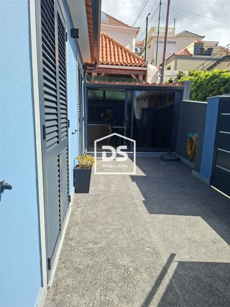 Moradia T3 para Venda em Funchal (Santa Maria Maior) Foto 7