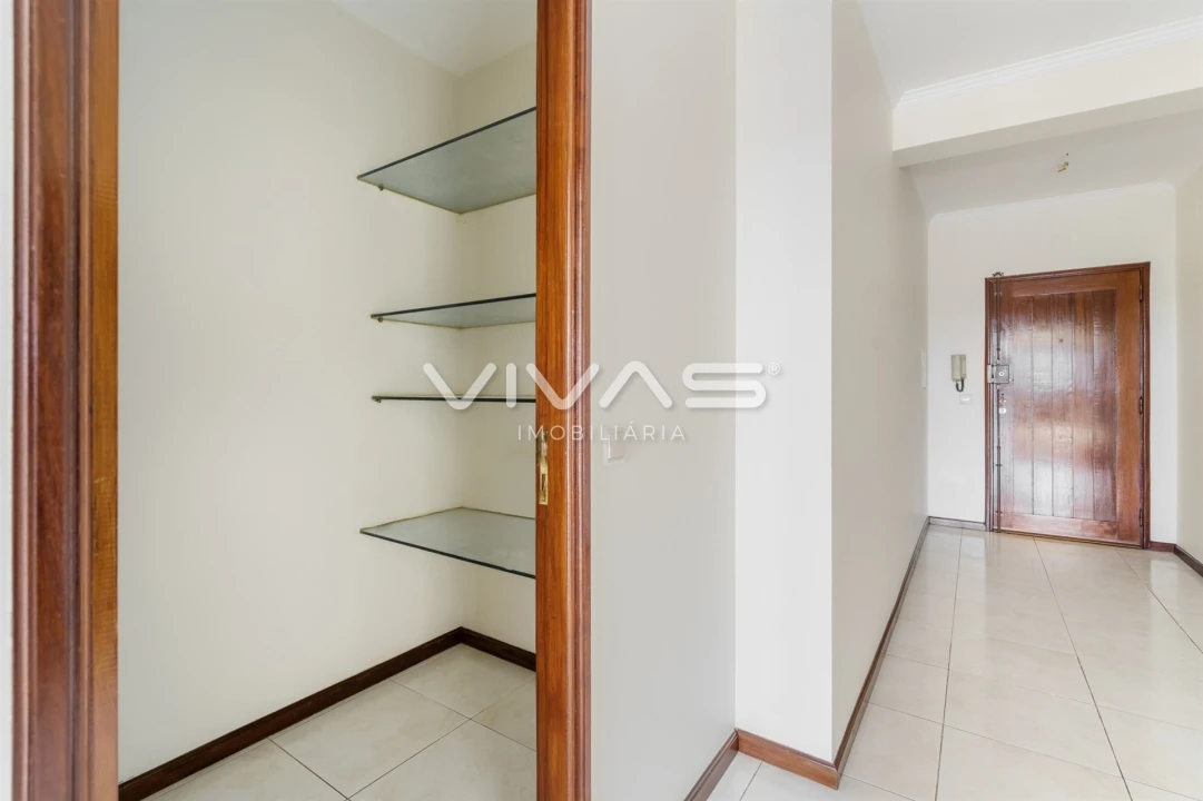 Apartamento T3 para Venda em Ferreiros e Gondizalves Foto 15