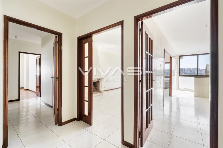 Apartamento T3 para Venda em Ferreiros e Gondizalves Foto 13
