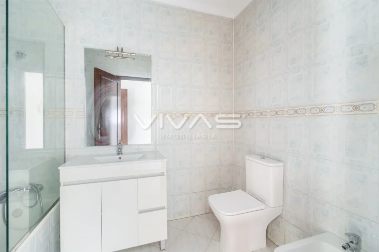Apartamento T3 para Venda em Ferreiros e Gondizalves Foto 17