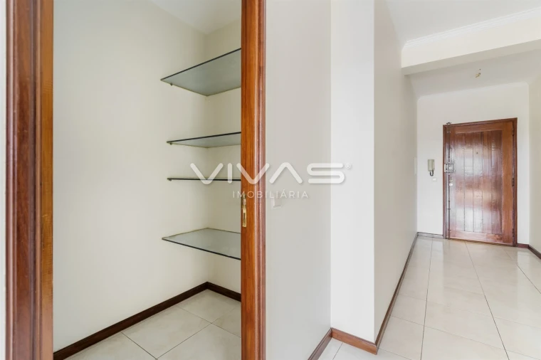 Apartamento T3 para Venda em Ferreiros e Gondizalves Foto 15
