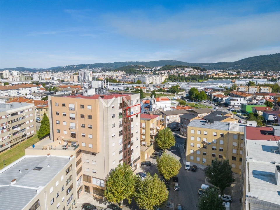 Apartamento T3 para Venda em Ferreiros e Gondizalves Foto 34